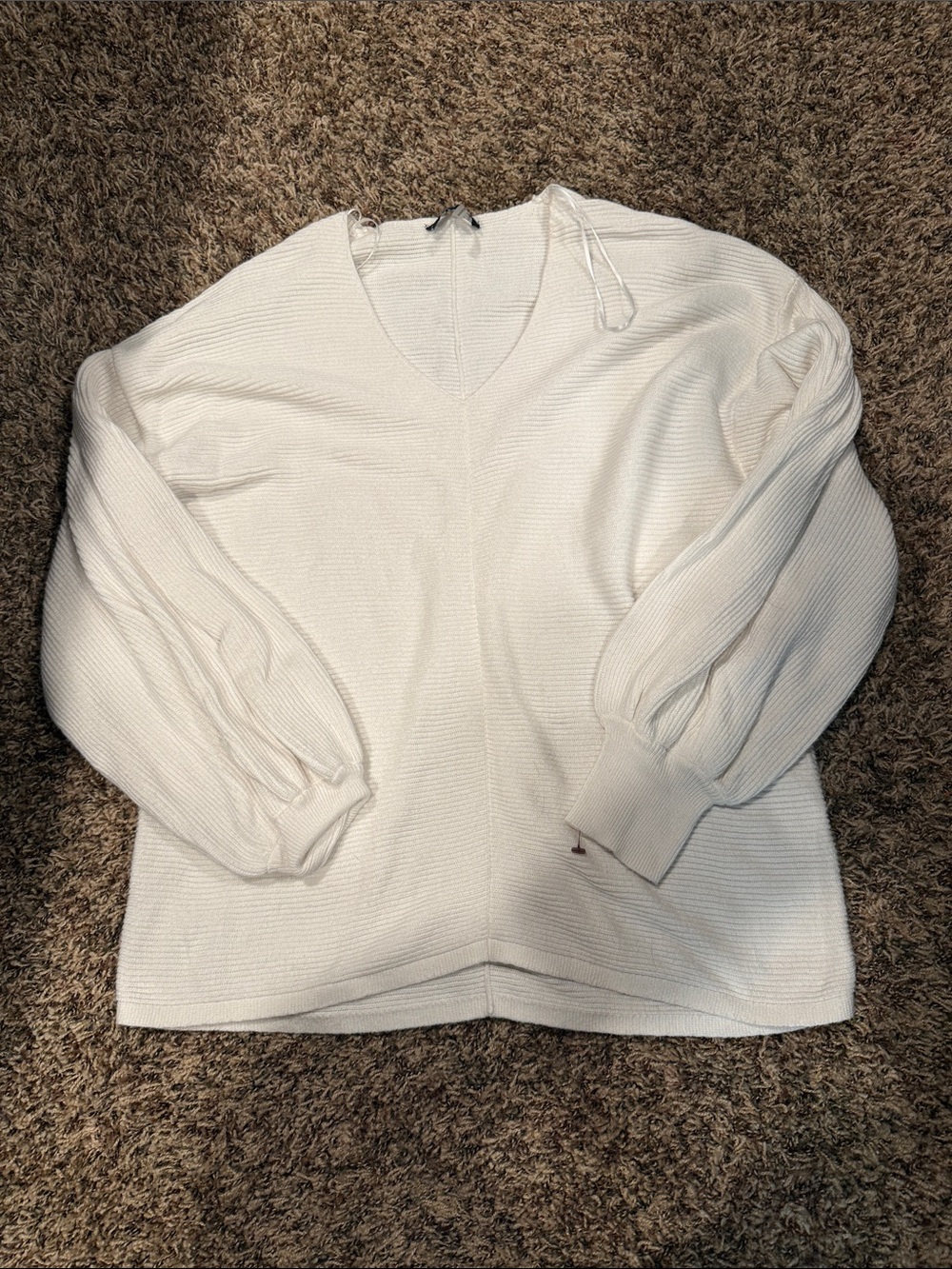 Women's Cream V-Neck Balloon Sleeve Sweater